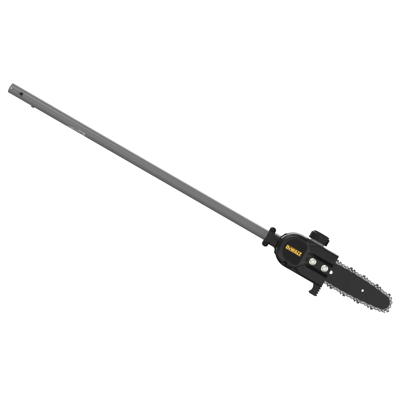 Accesorio de motosierra de pértiga DEWALT con un eje largo de color gris y una pequeña hoja de motosierra en el extremo, utilizado para cortar y recortar ramas en lugares de difícil acceso.